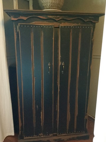 Armoire antique 395$